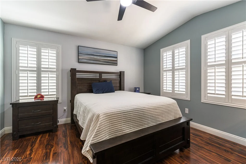 10229 Mayflower Bay, Las Vegas, NV 89166