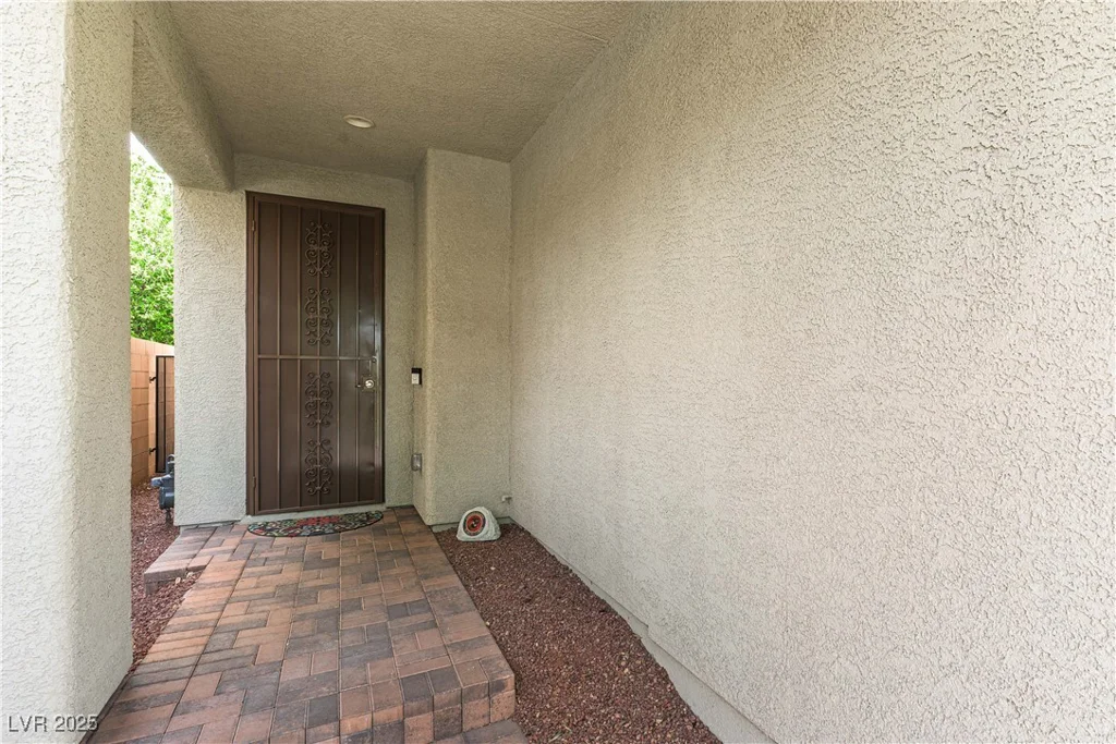 10229 Mayflower Bay, Las Vegas, NV 89166