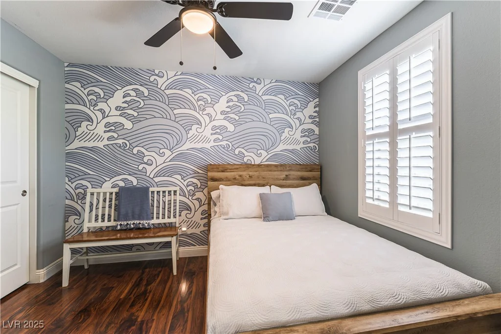 10229 Mayflower Bay, Las Vegas, NV 89166