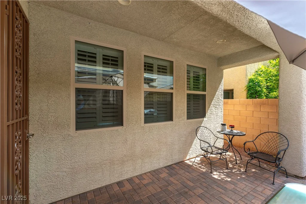 10229 Mayflower Bay, Las Vegas, NV 89166