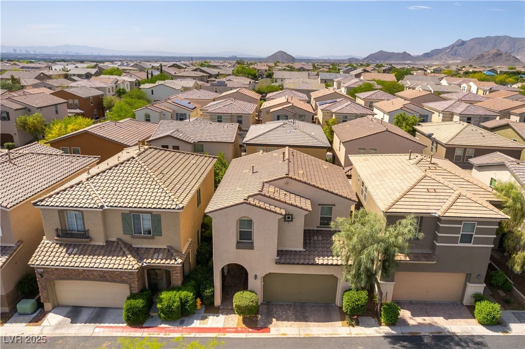 10229 Mayflower Bay, Las Vegas, NV 89166