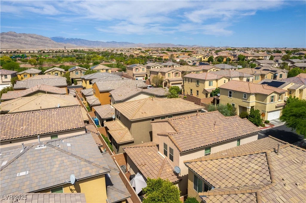 10229 Mayflower Bay, Las Vegas, NV 89166