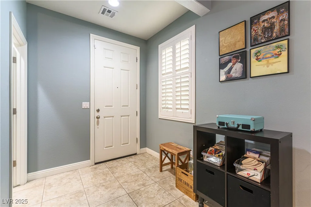 10229 Mayflower Bay, Las Vegas, NV 89166