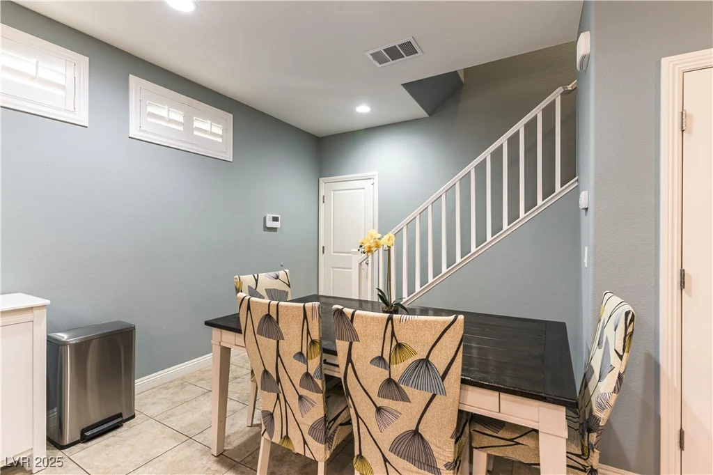 10229 Mayflower Bay, Las Vegas, NV 89166