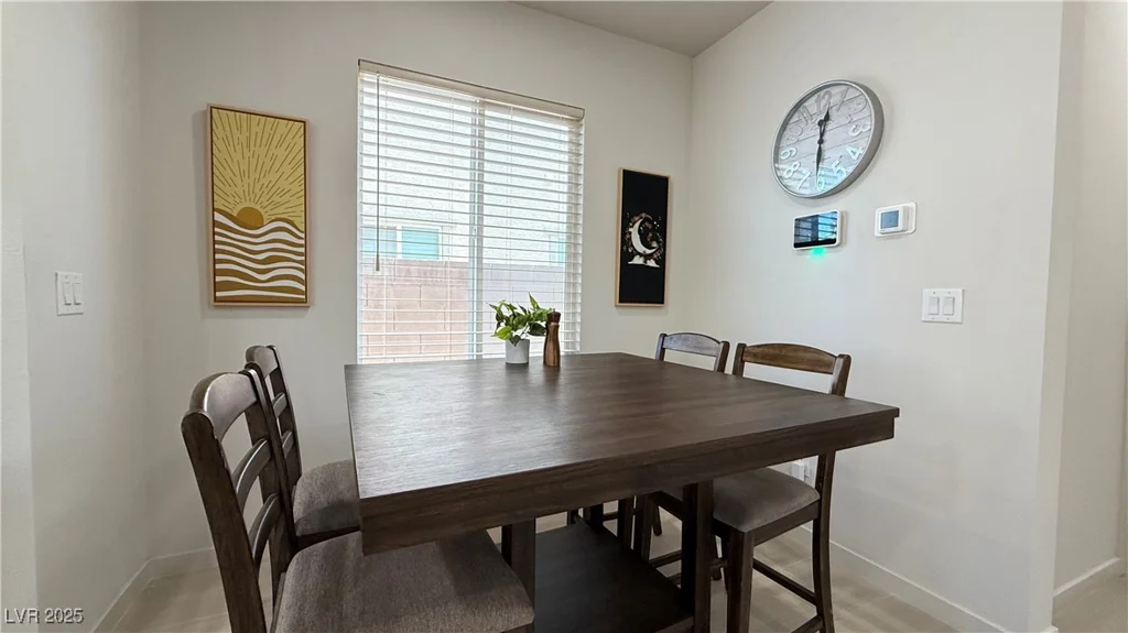 2924 Sunday Silence, North Las Vegas, NV 89086
