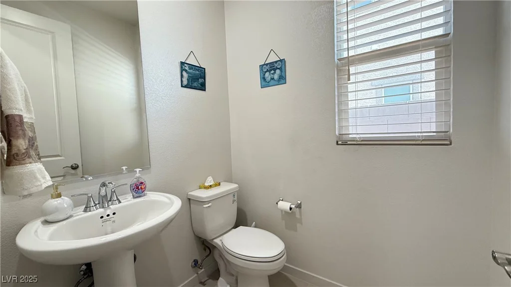 2924 Sunday Silence, North Las Vegas, NV 89086
