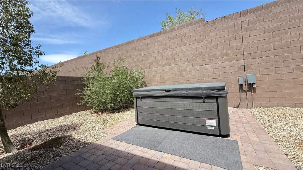 2924 Sunday Silence, North Las Vegas, NV 89086