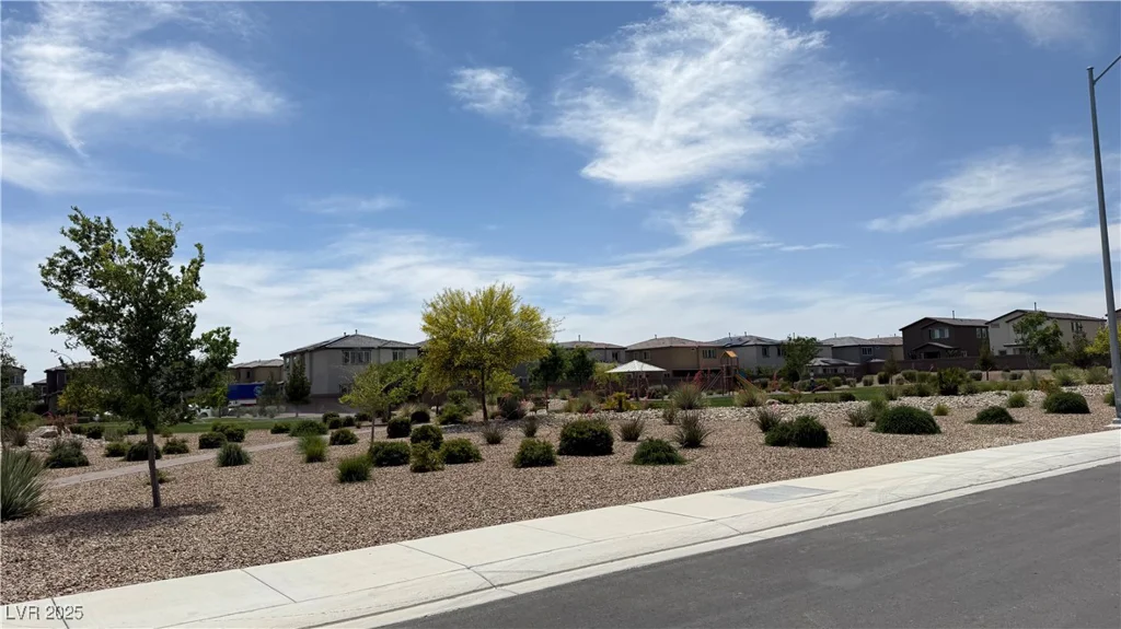 2924 Sunday Silence, North Las Vegas, NV 89086