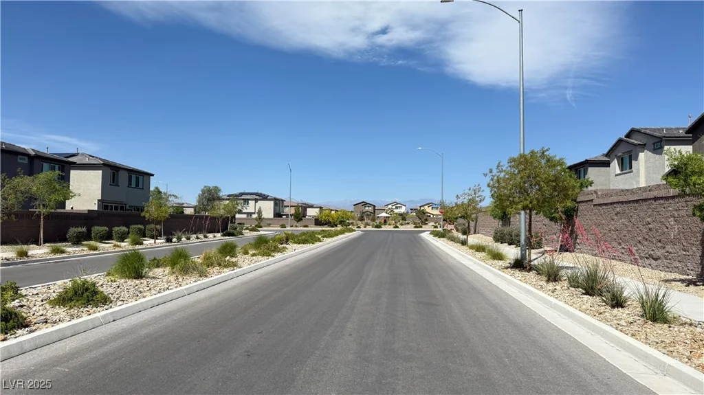 2924 Sunday Silence, North Las Vegas, NV 89086