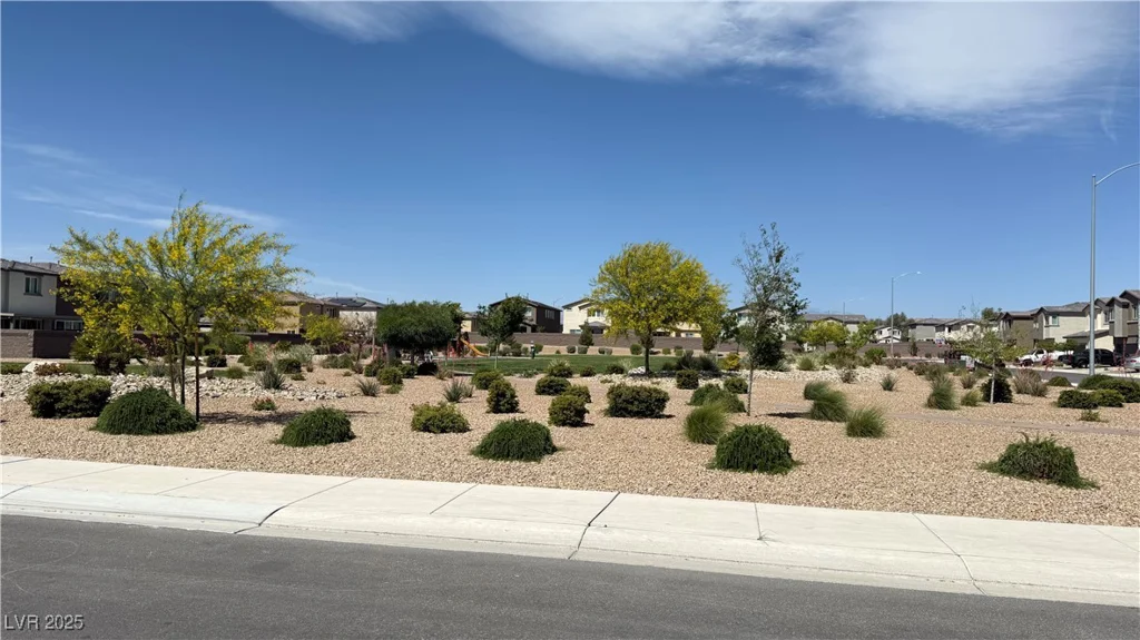 2924 Sunday Silence, North Las Vegas, NV 89086