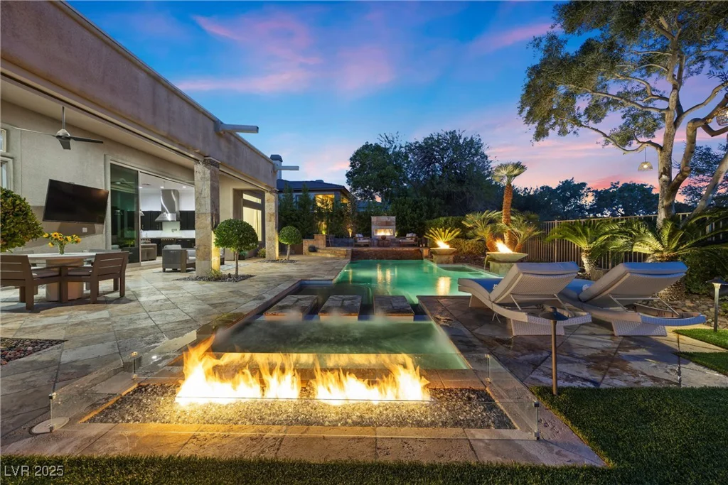 9 Clear Crossing, Henderson, NV 89052