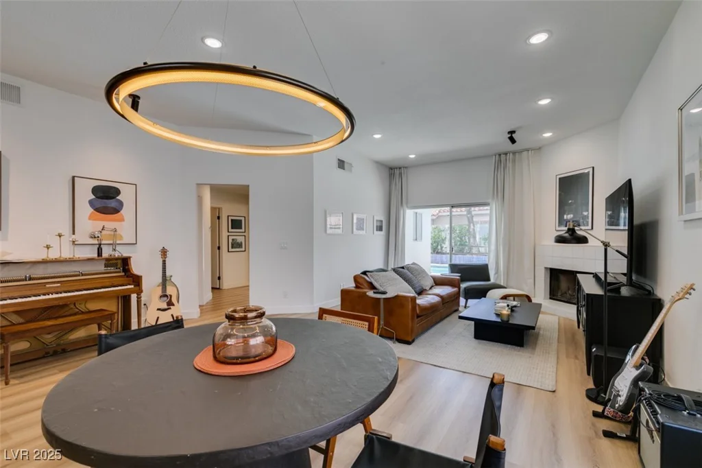 8640 Trafalgar, Las Vegas, NV 89117