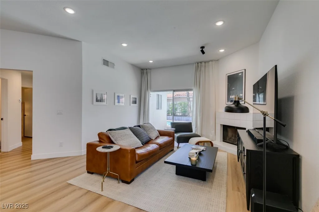 8640 Trafalgar, Las Vegas, NV 89117