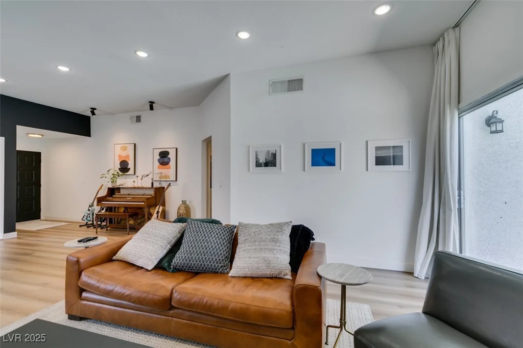 8640 Trafalgar, Las Vegas, NV 89117