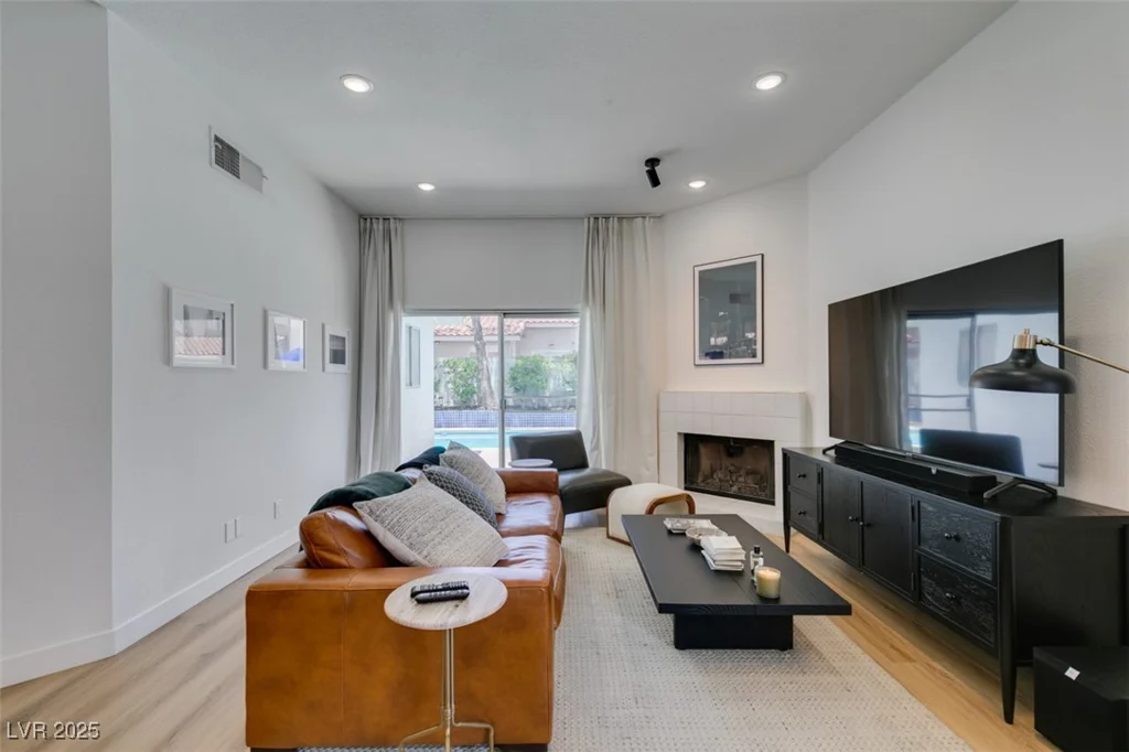 8640 Trafalgar, Las Vegas, NV 89117