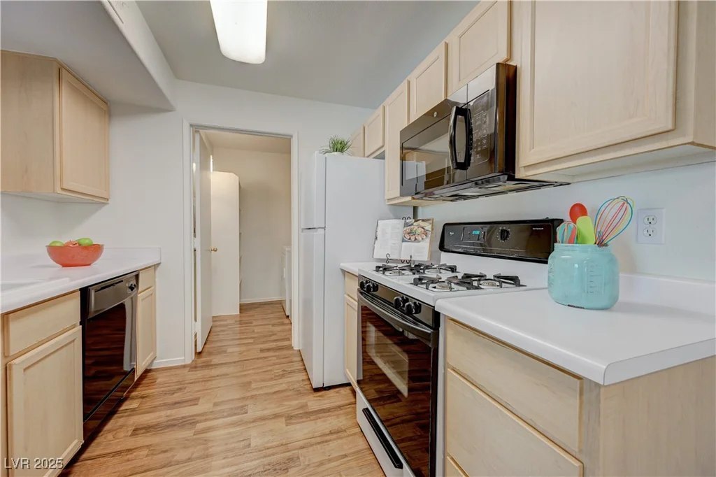 950 Seven Hills, Henderson, NV 89052