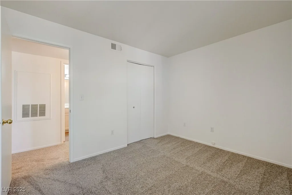 950 Seven Hills, Henderson, NV 89052