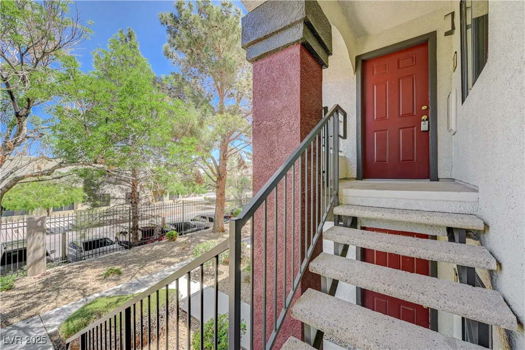 950 Seven Hills, Henderson, NV 89052