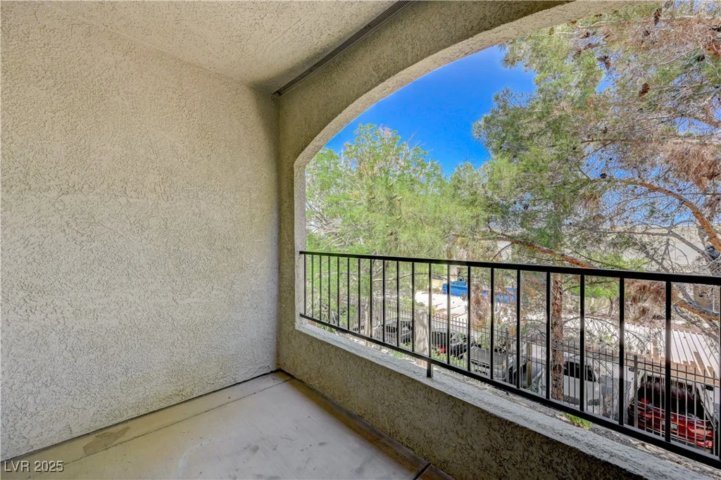 950 Seven Hills, Henderson, NV 89052