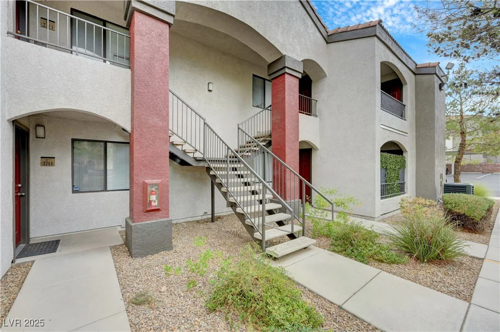 950 Seven Hills, Henderson, NV 89052