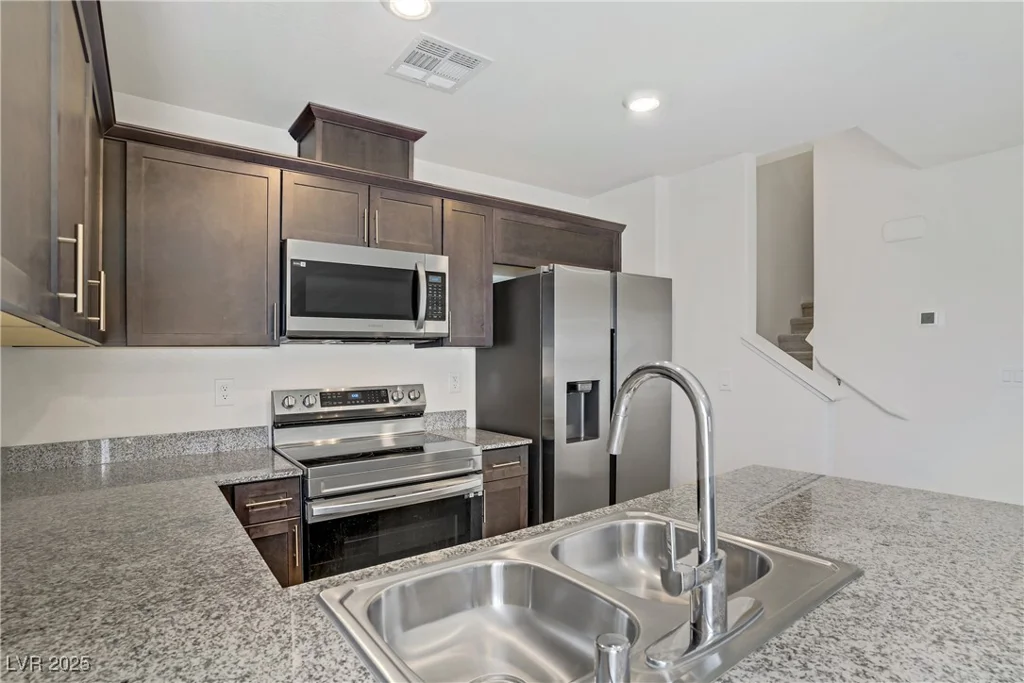 2773 Green Envy, North Las Vegas, NV 89086