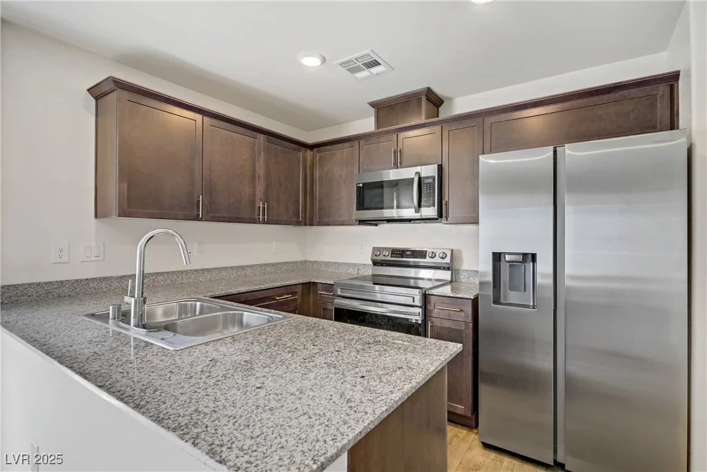 2773 Green Envy, North Las Vegas, NV 89086