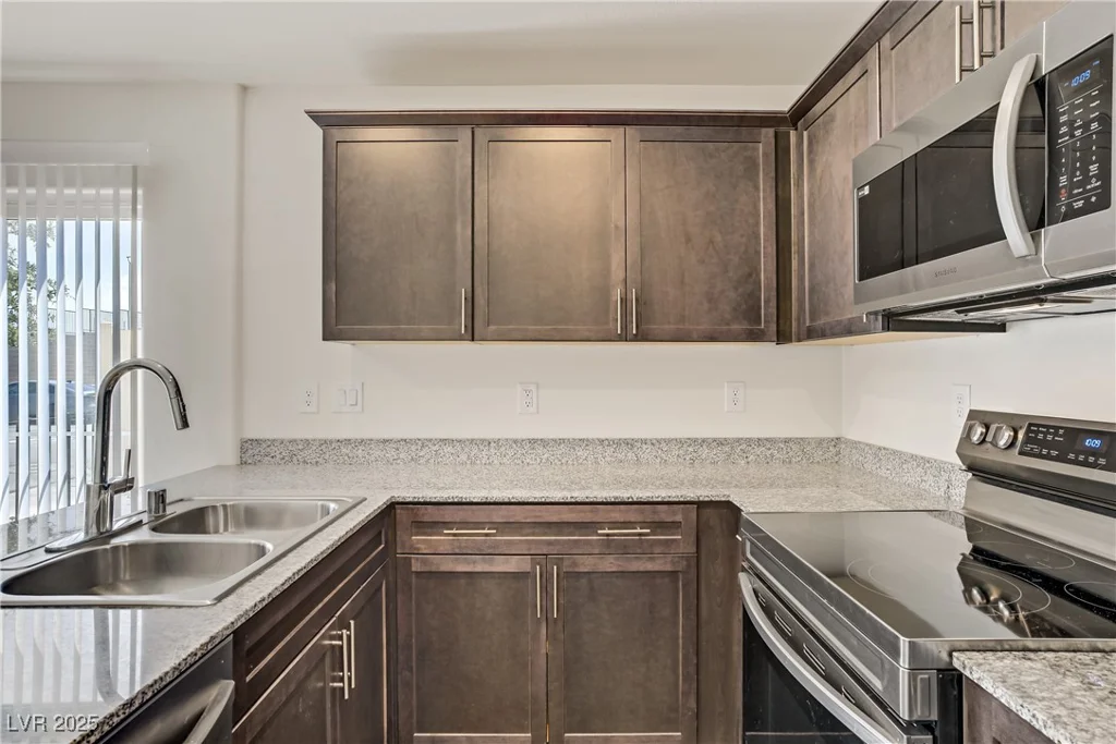 2773 Green Envy, North Las Vegas, NV 89086