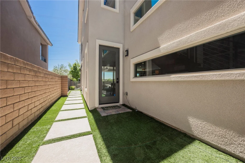2750 Evolutionary, Las Vegas, NV 89138