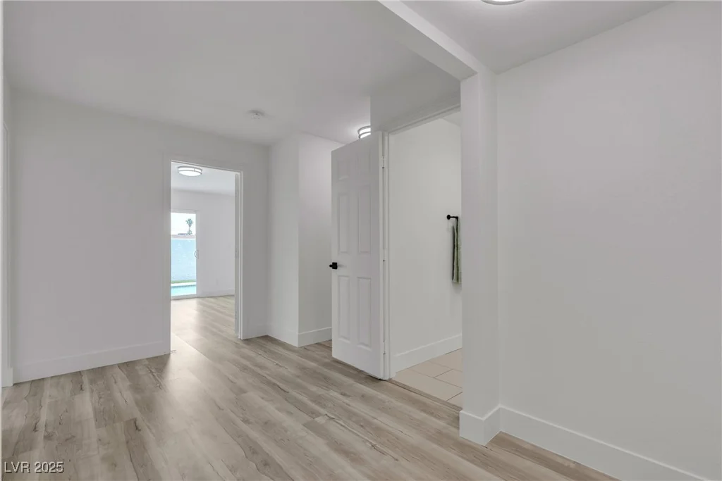 4404 Hillcrest, Las Vegas, NV 89102