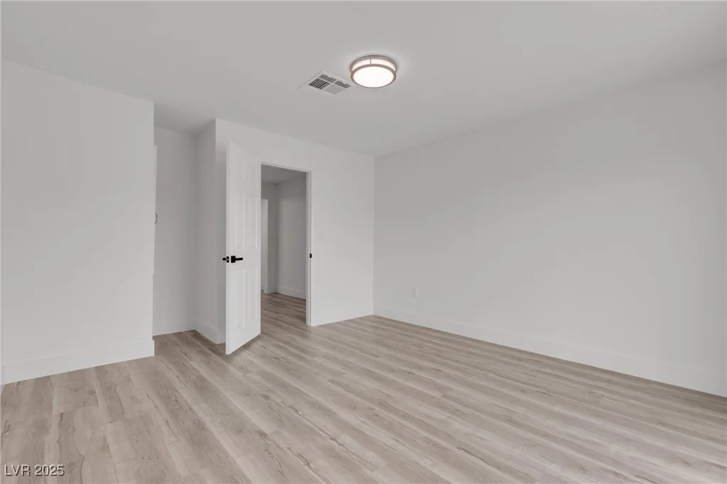 4404 Hillcrest, Las Vegas, NV 89102