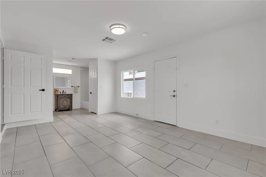 4404 Hillcrest, Las Vegas, NV 89102
