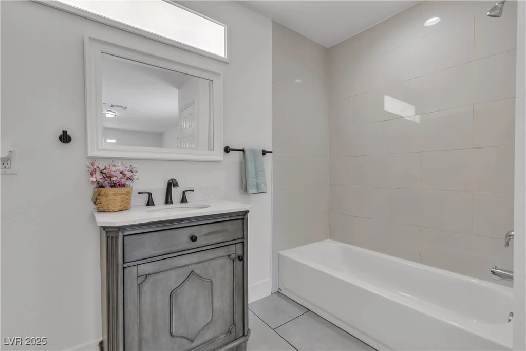 4404 Hillcrest, Las Vegas, NV 89102