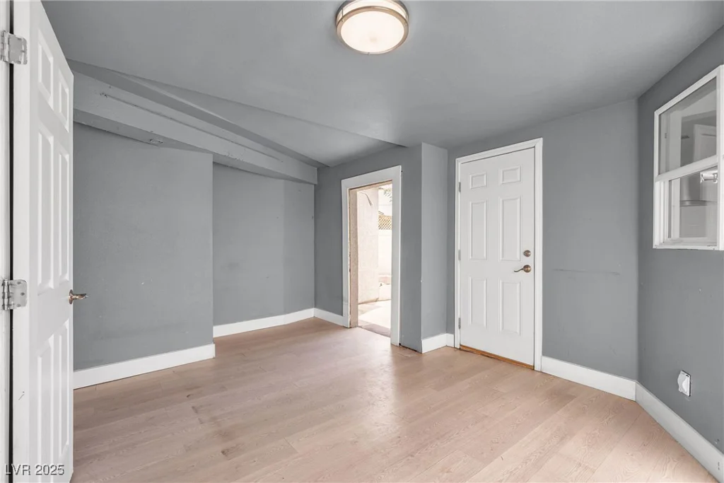 4404 Hillcrest, Las Vegas, NV 89102