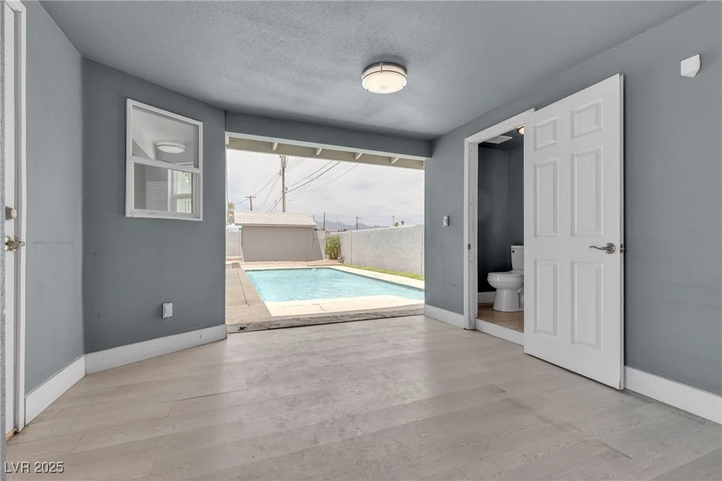 4404 Hillcrest, Las Vegas, NV 89102