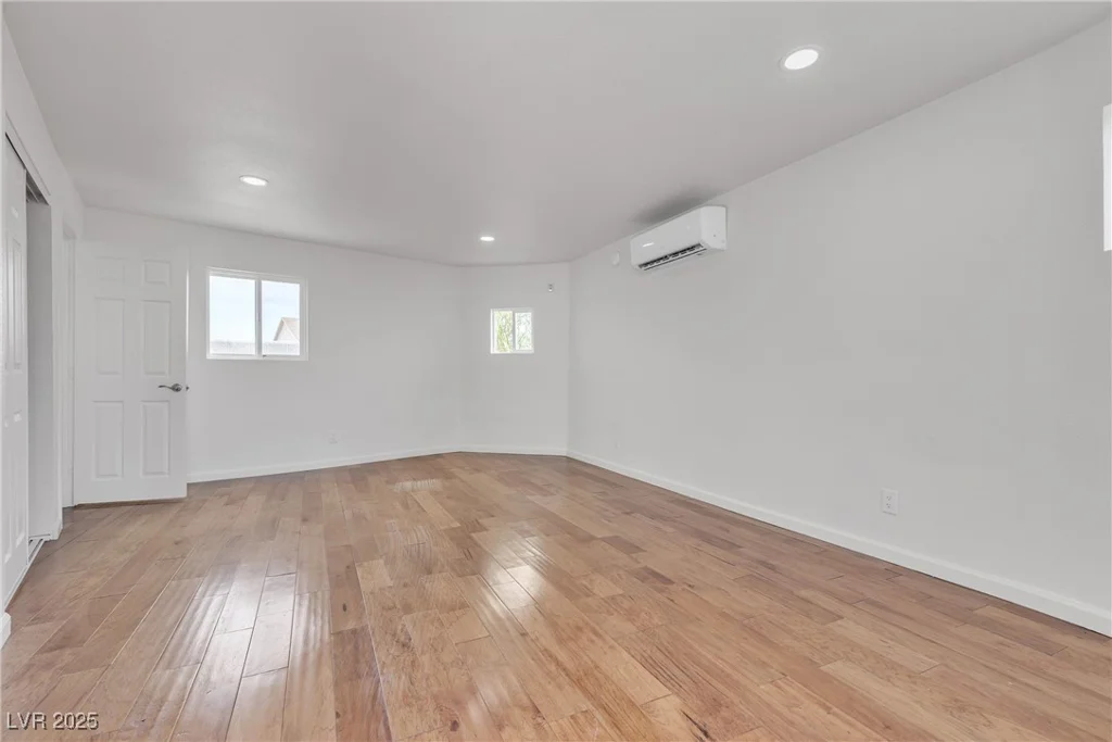 4404 Hillcrest, Las Vegas, NV 89102
