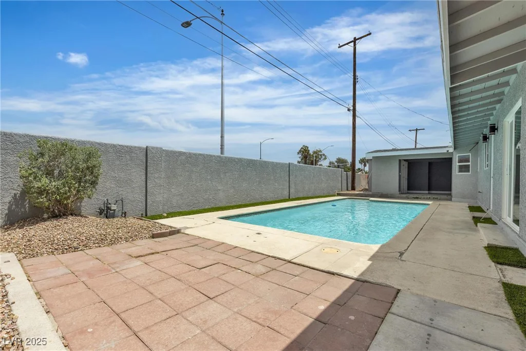 4404 Hillcrest, Las Vegas, NV 89102
