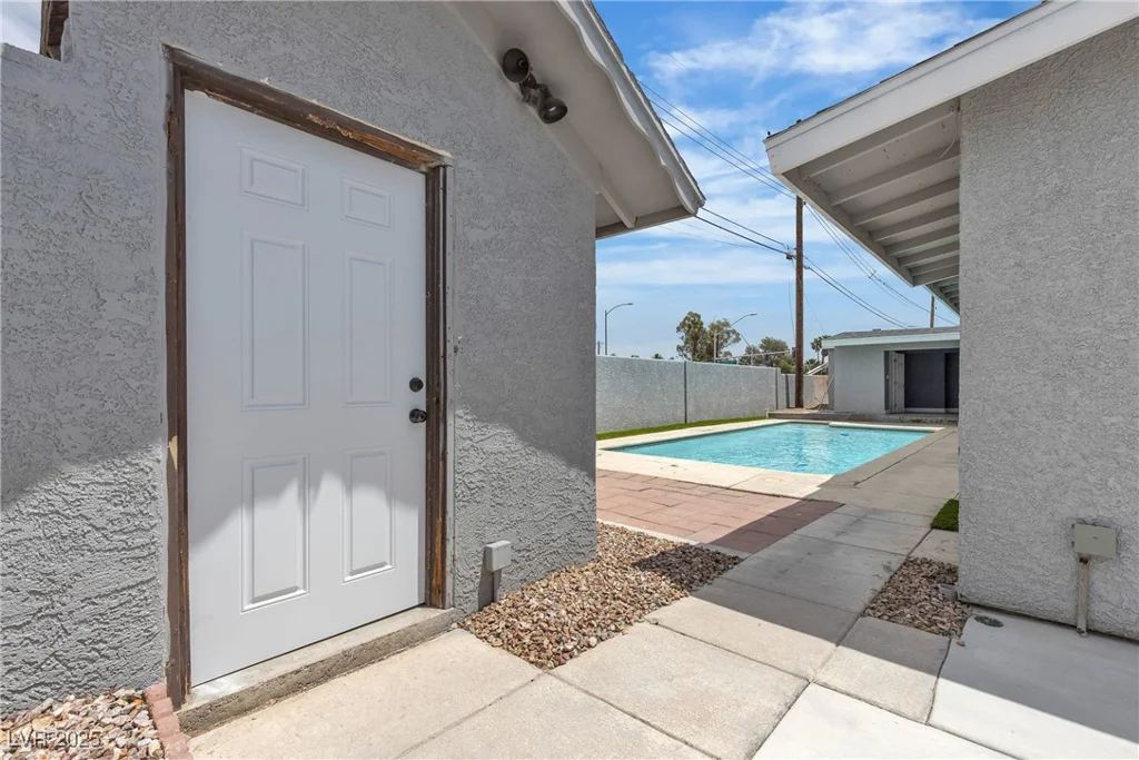 4404 Hillcrest, Las Vegas, NV 89102