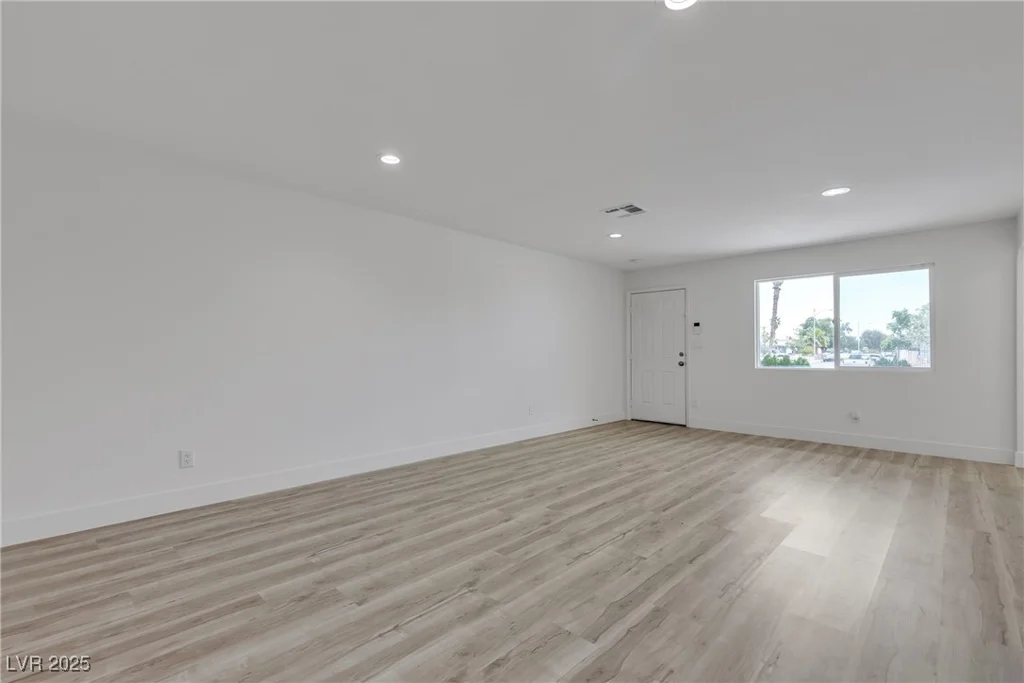 4404 Hillcrest, Las Vegas, NV 89102
