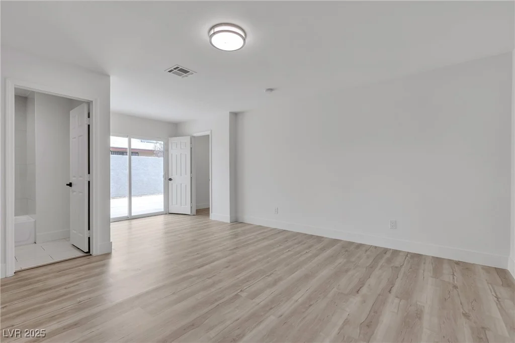 4404 Hillcrest, Las Vegas, NV 89102