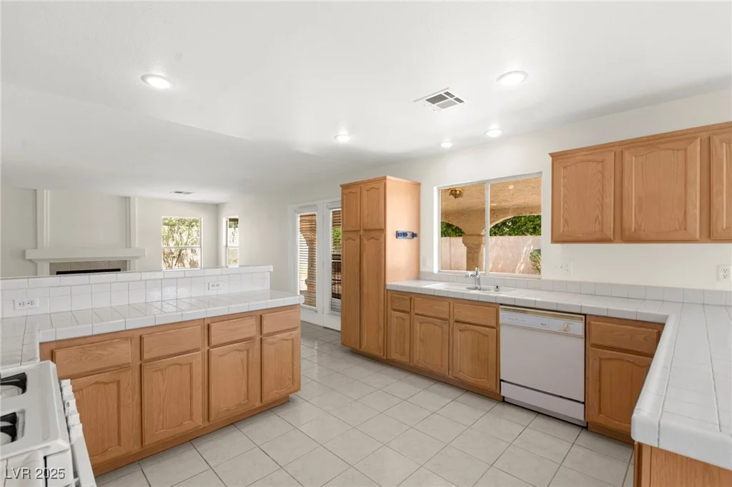 8934 Pomona, Las Vegas, NV 89147
