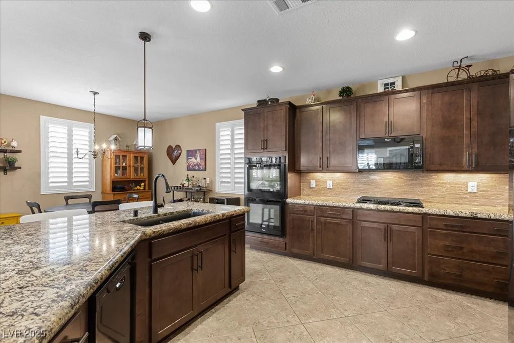 465 Cabral Peak, Las Vegas, NV 89138