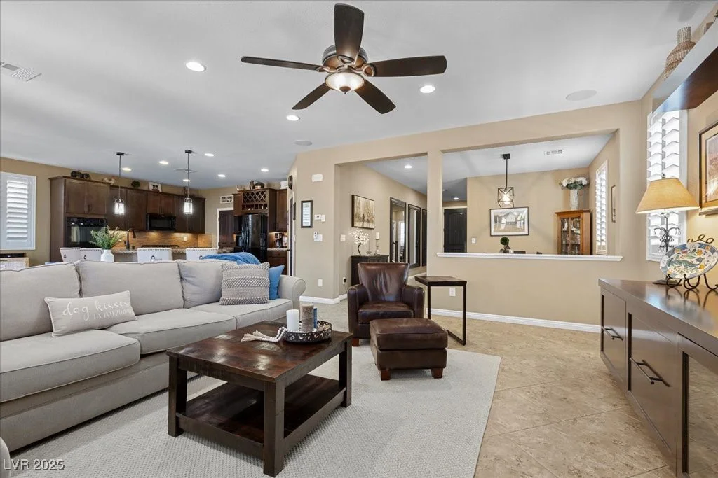 465 Cabral Peak, Las Vegas, NV 89138