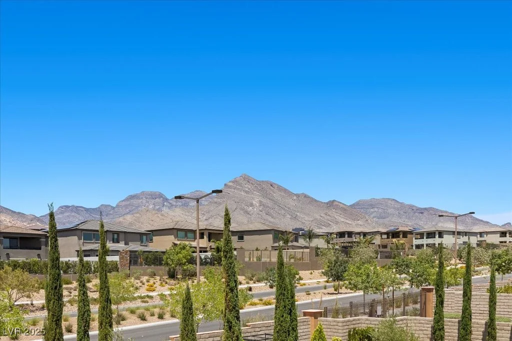 465 Cabral Peak, Las Vegas, NV 89138