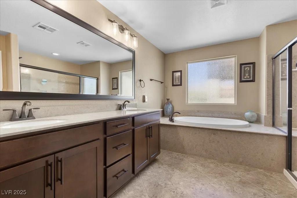 465 Cabral Peak, Las Vegas, NV 89138