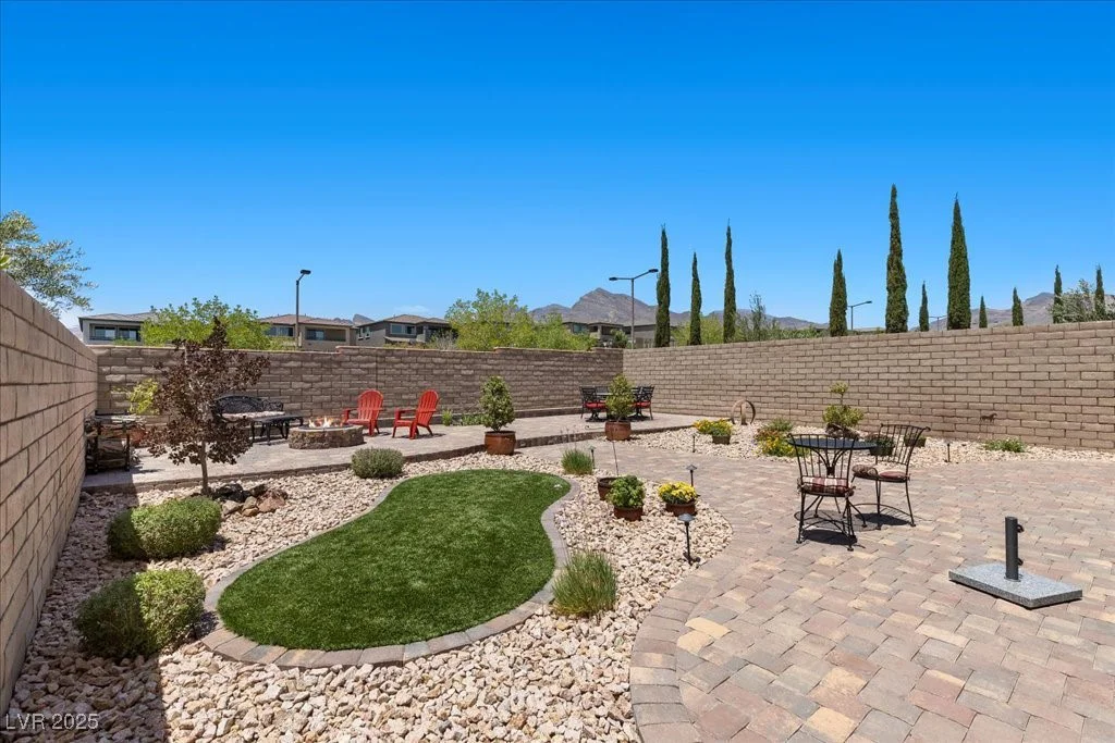465 Cabral Peak, Las Vegas, NV 89138