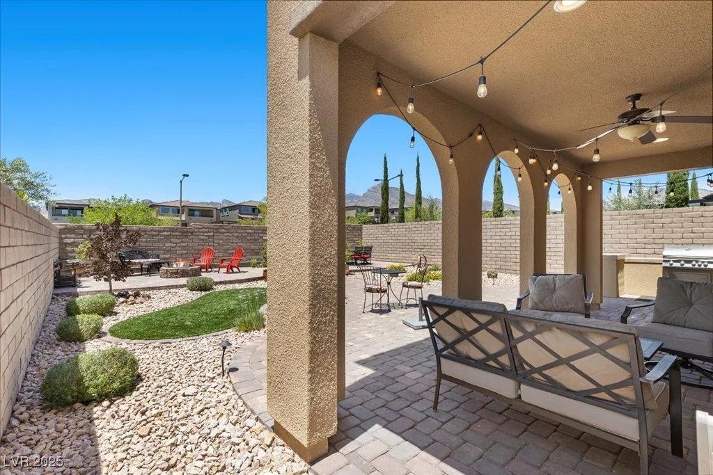 465 Cabral Peak, Las Vegas, NV 89138