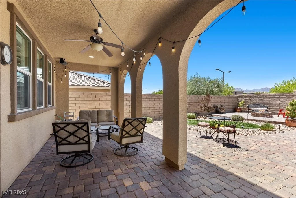 465 Cabral Peak, Las Vegas, NV 89138