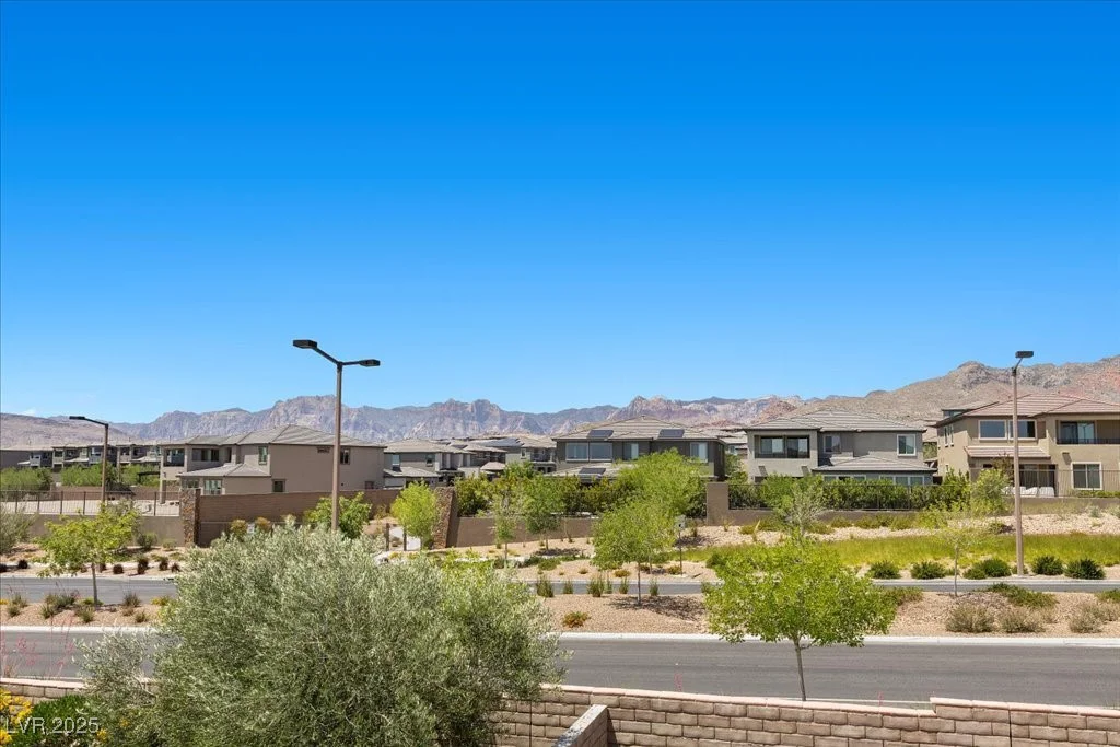 465 Cabral Peak, Las Vegas, NV 89138