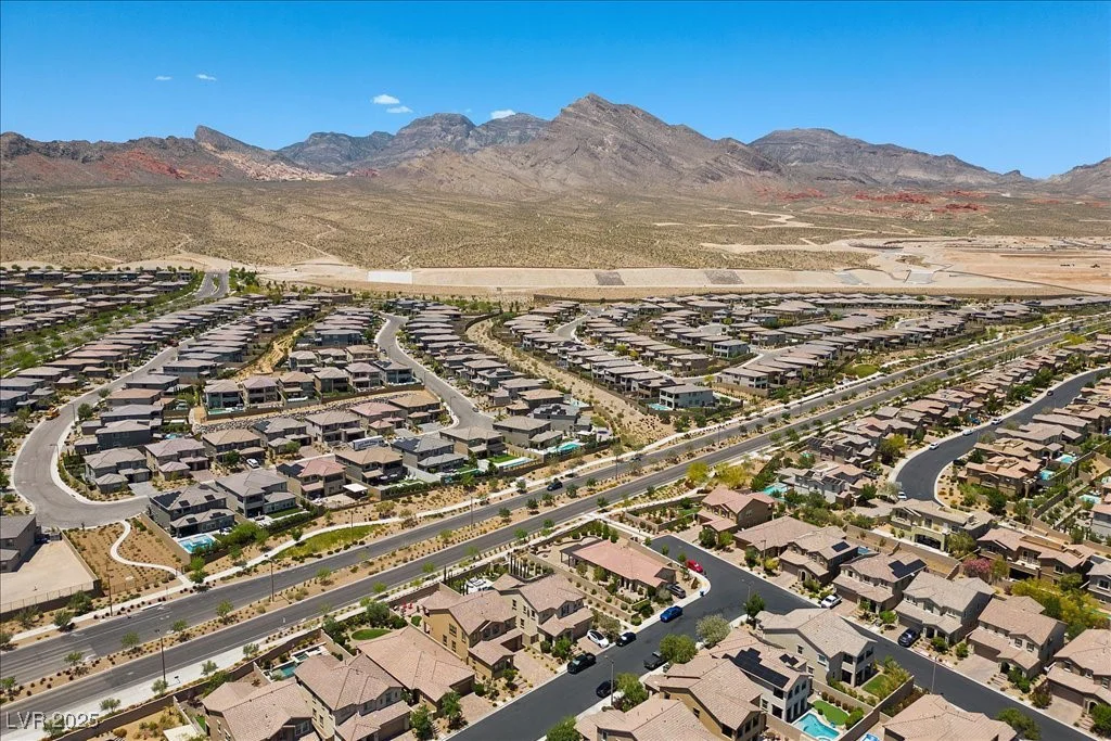 465 Cabral Peak, Las Vegas, NV 89138