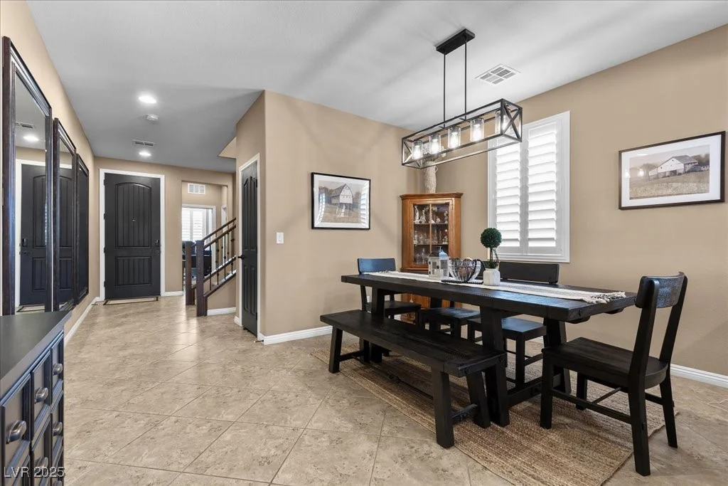 465 Cabral Peak, Las Vegas, NV 89138